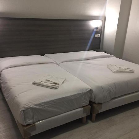 Pax Hotel باريس المظهر الخارجي الصورة